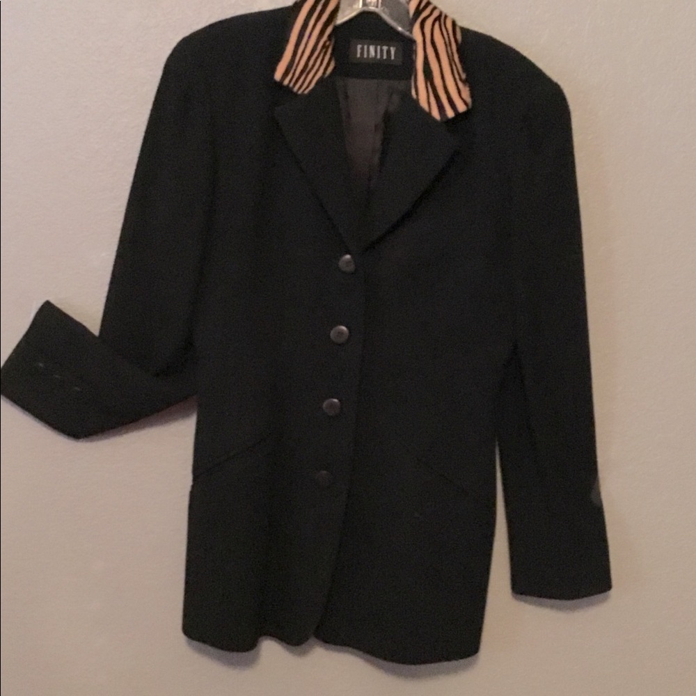 Black print collar jacket